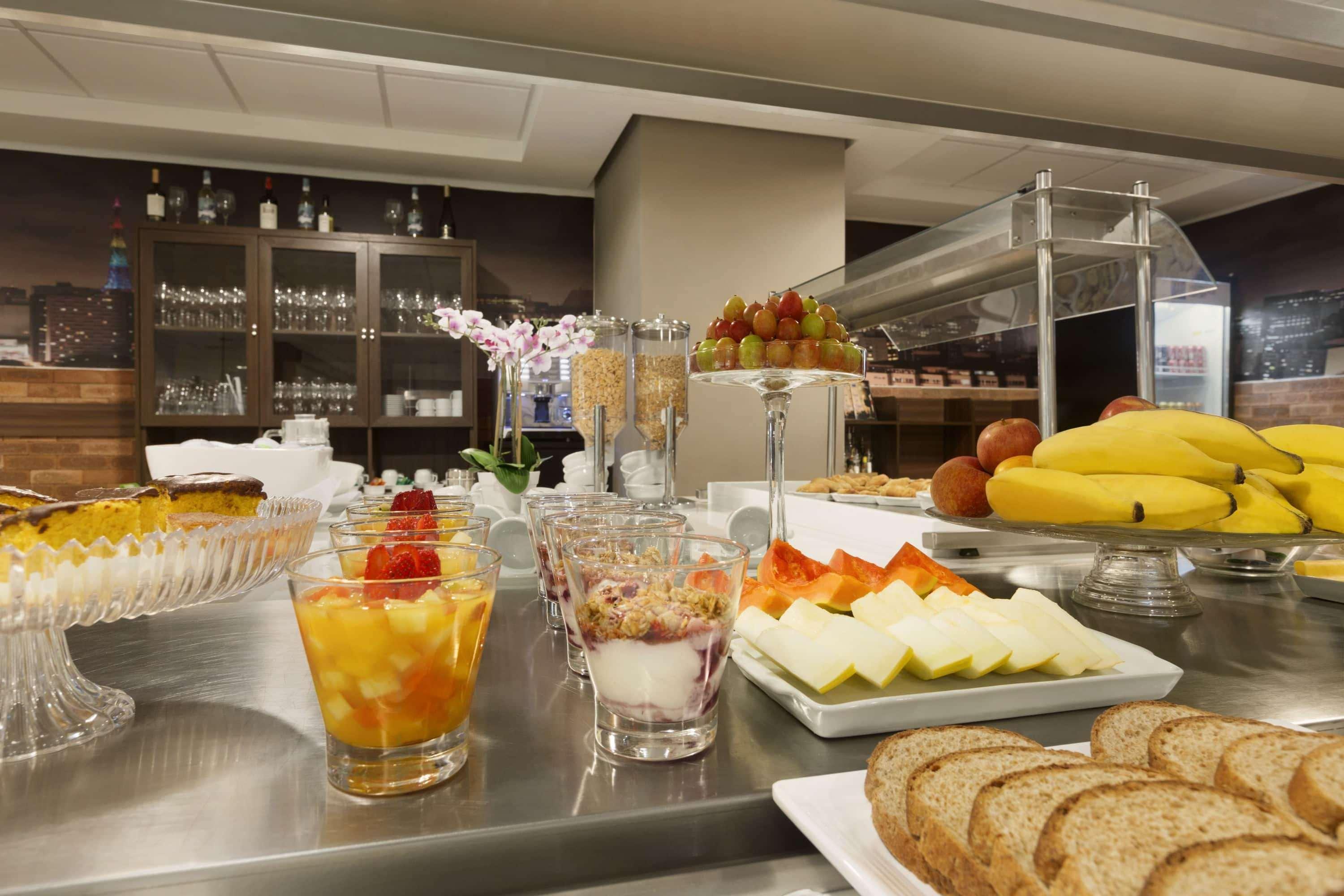 Отель Tryp By Wyndham Sao Paulo Guarulhos Airport Экстерьер фото