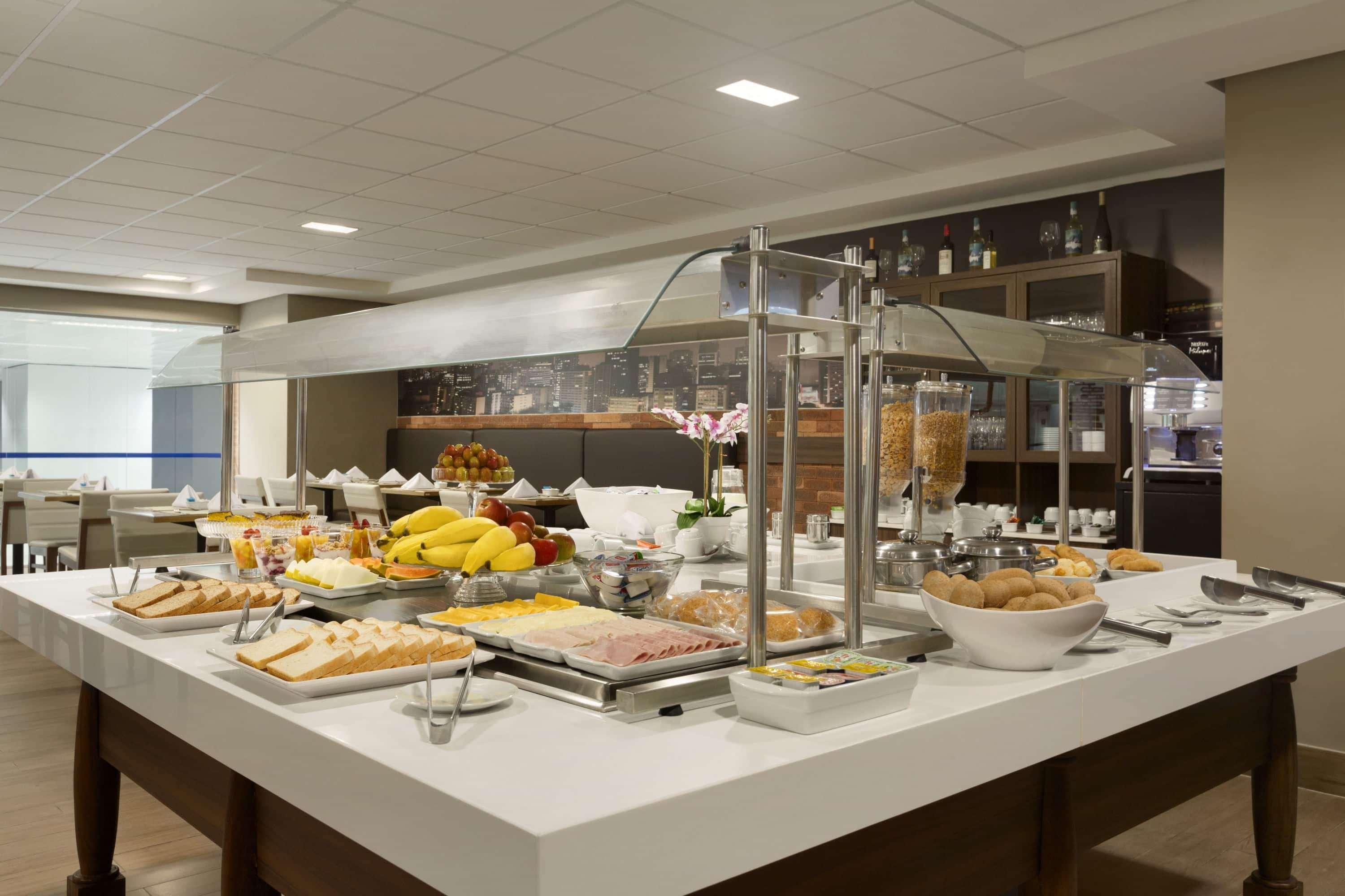 Отель Tryp By Wyndham Sao Paulo Guarulhos Airport Экстерьер фото